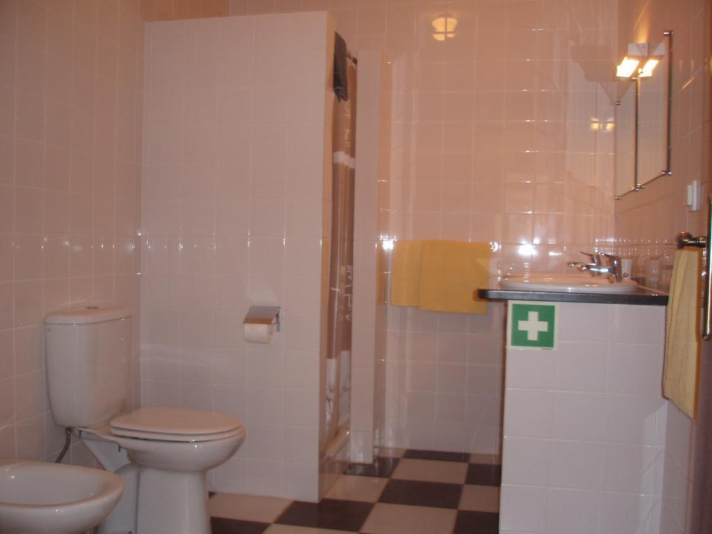 Filhas Do Mar Apartments サレマ 部屋 写真