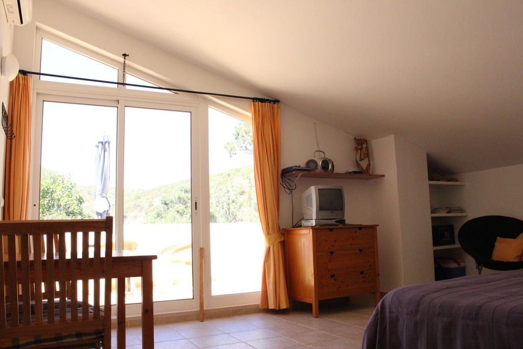 Filhas Do Mar Apartments サレマ 部屋 写真