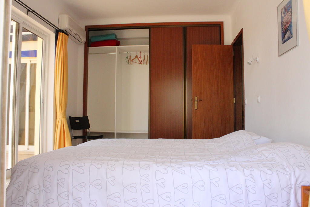 Filhas Do Mar Apartments サレマ 部屋 写真